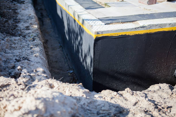 Professional Crawl Space Encapsulation technician working in Beallsville, MD
